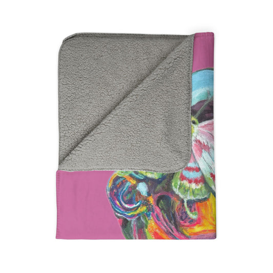 Vibrant Moth Fleece Sherpa Blanket - Cozy Home Decor